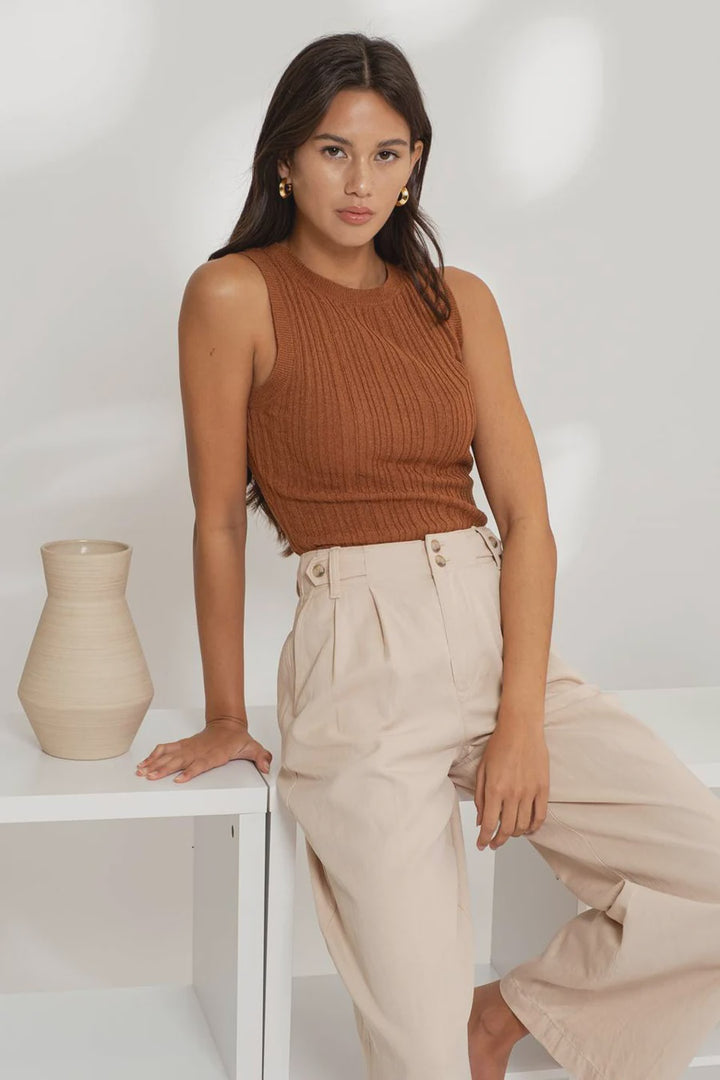 Sleeveless Round Neck Thin Sweater
